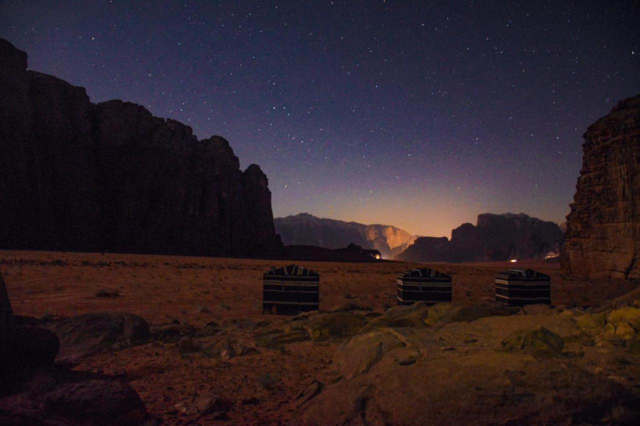 瓦迪拉姆 Bedouin Host Camp& With Tour酒店 外观 照片