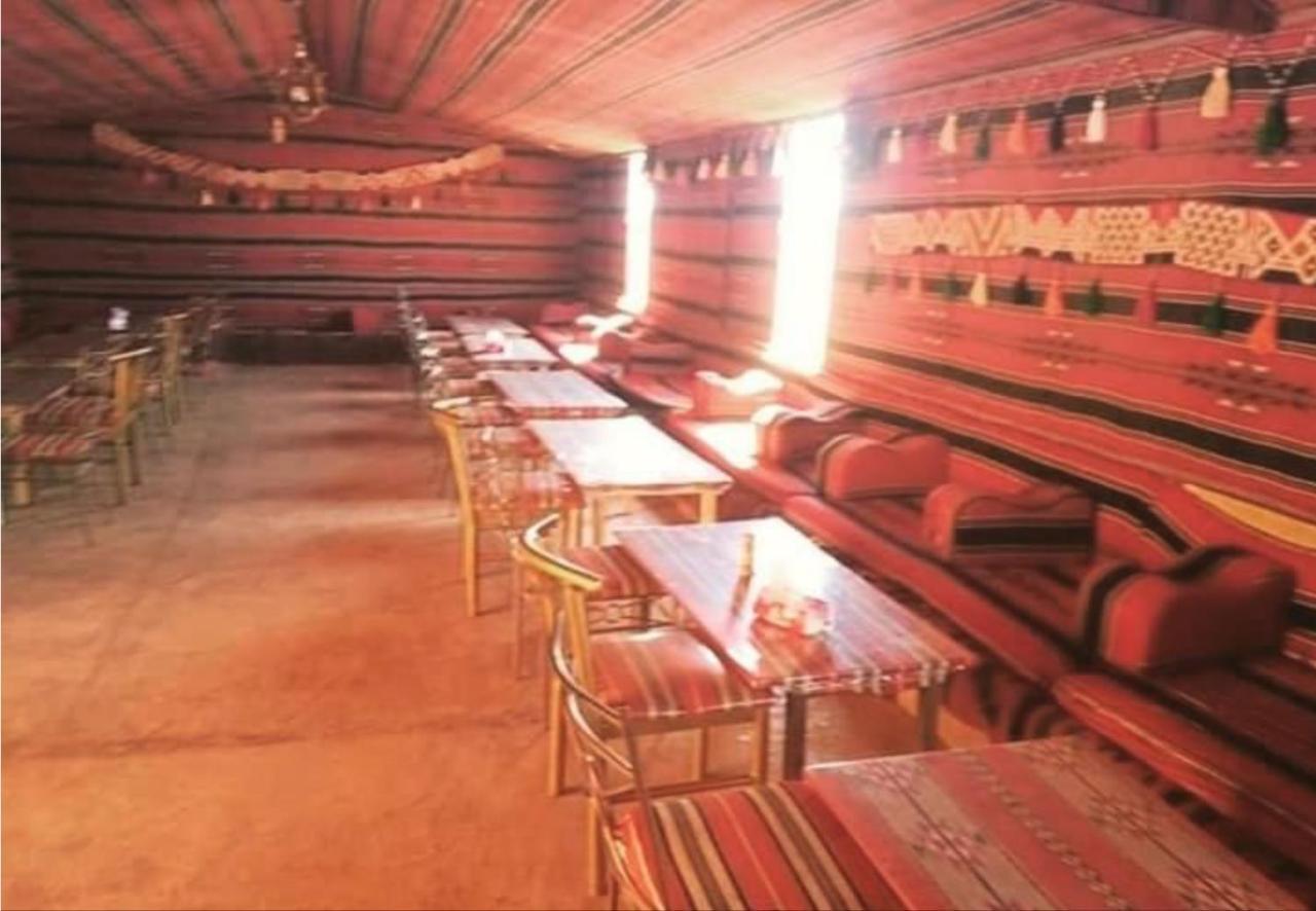 瓦迪拉姆 Bedouin Host Camp& With Tour酒店 外观 照片