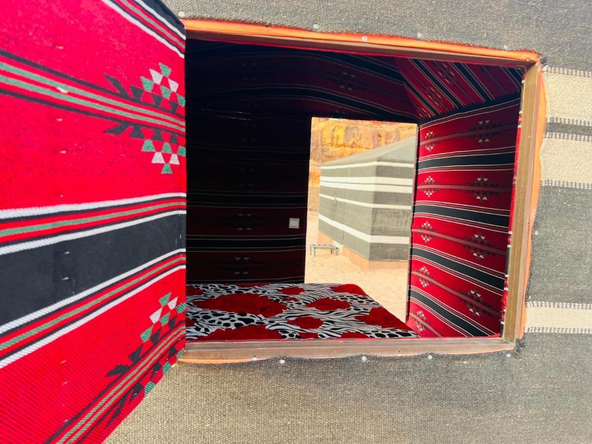 瓦迪拉姆 Bedouin Host Camp& With Tour酒店 外观 照片