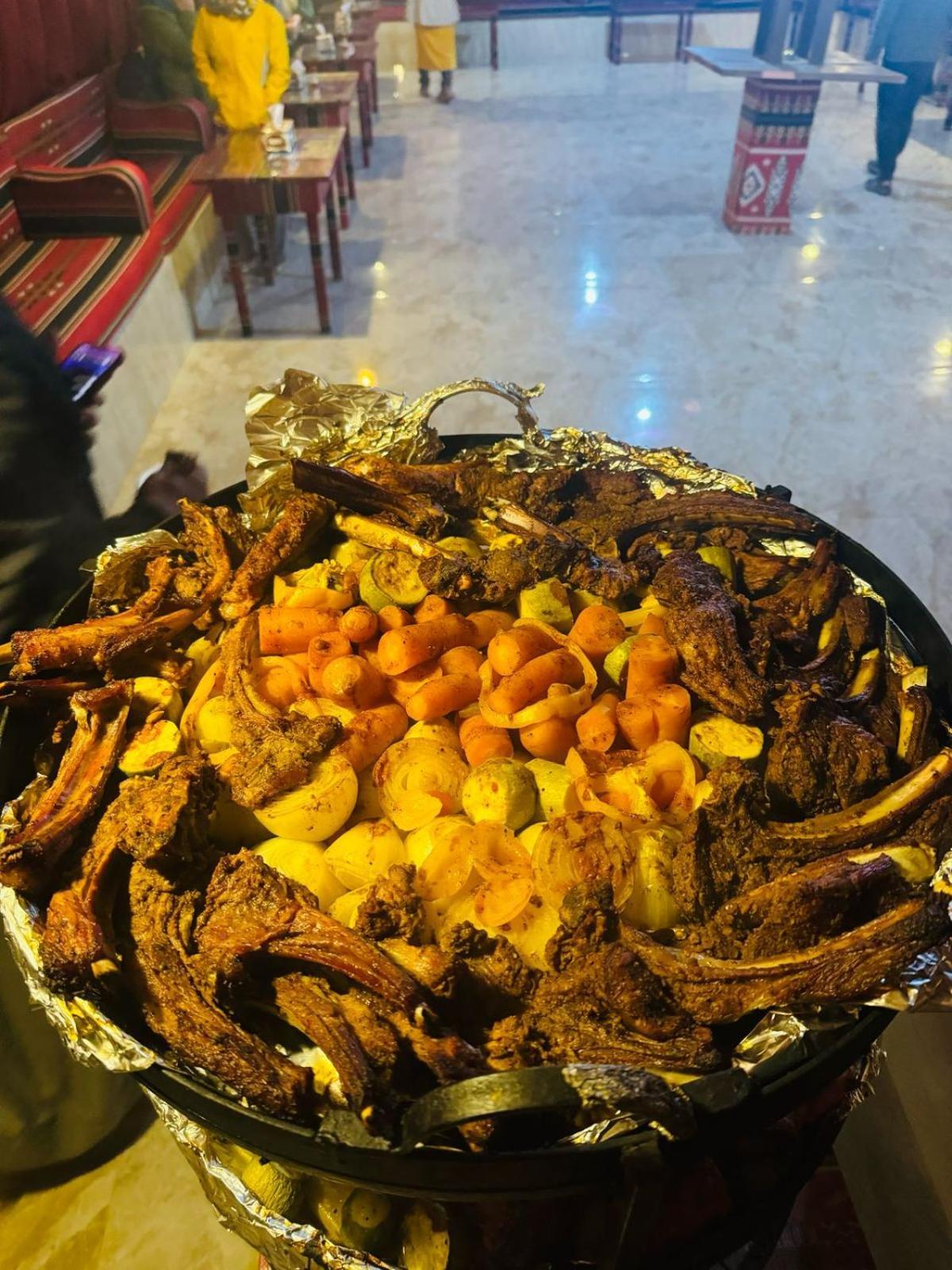 瓦迪拉姆 Bedouin Host Camp& With Tour酒店 外观 照片