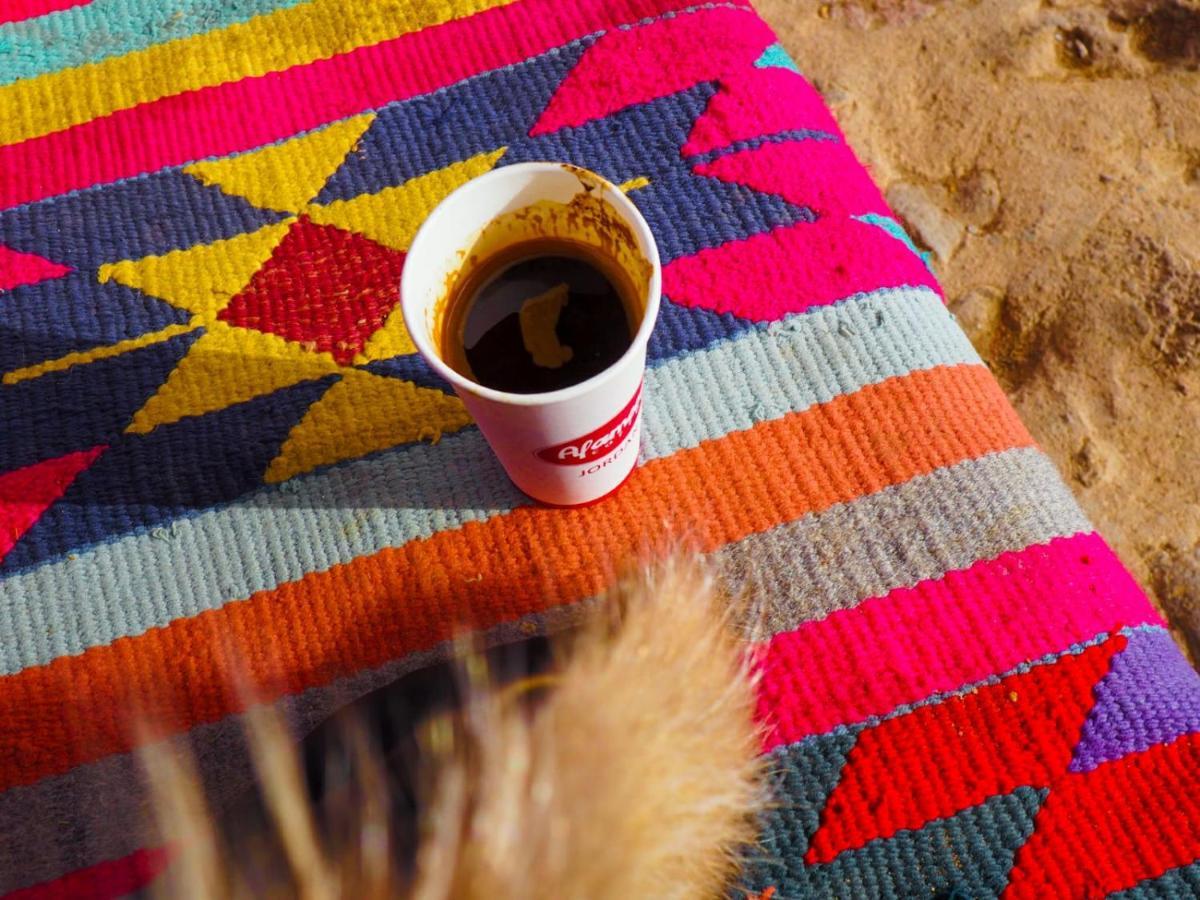 瓦迪拉姆 Bedouin Host Camp& With Tour酒店 外观 照片