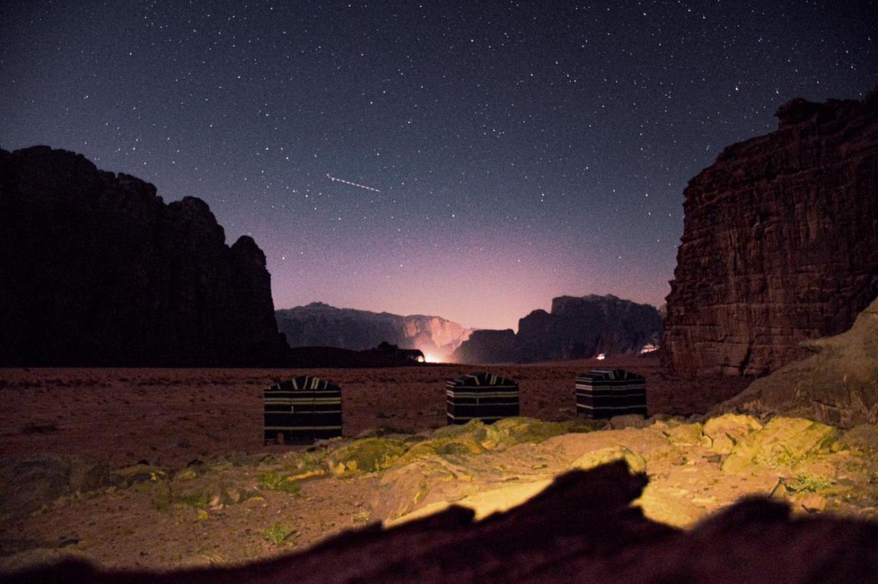 瓦迪拉姆 Bedouin Host Camp& With Tour酒店 外观 照片